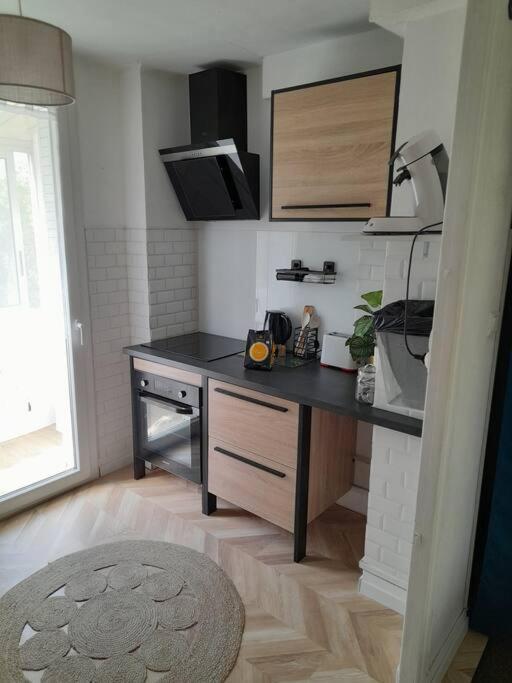 Appartement Aux Alyscamps 2, Climatisation, Wifi, Parking アルル エクステリア 写真
