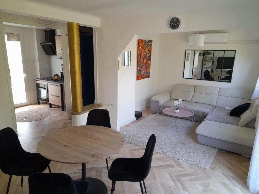 Appartement Aux Alyscamps 2, Climatisation, Wifi, Parking アルル エクステリア 写真